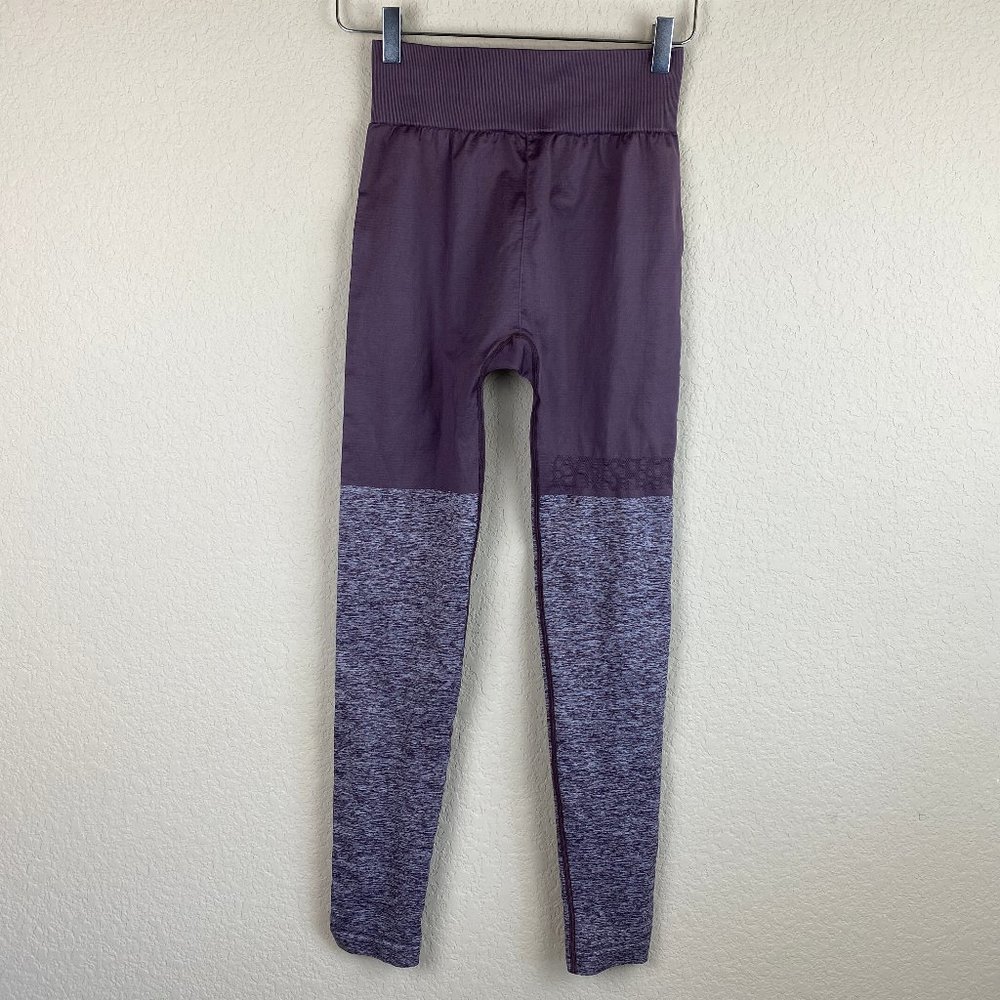 GYMSHARK Two Tone Seamless Leggings Purple Small